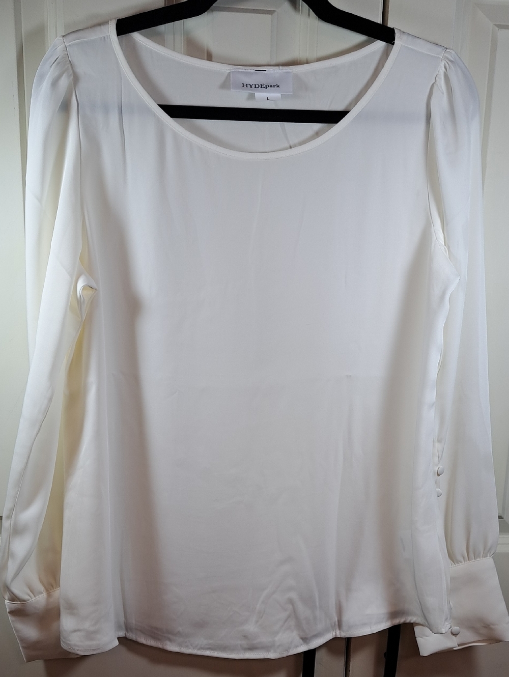 Women's Ivory Long-Sleeve Blouse